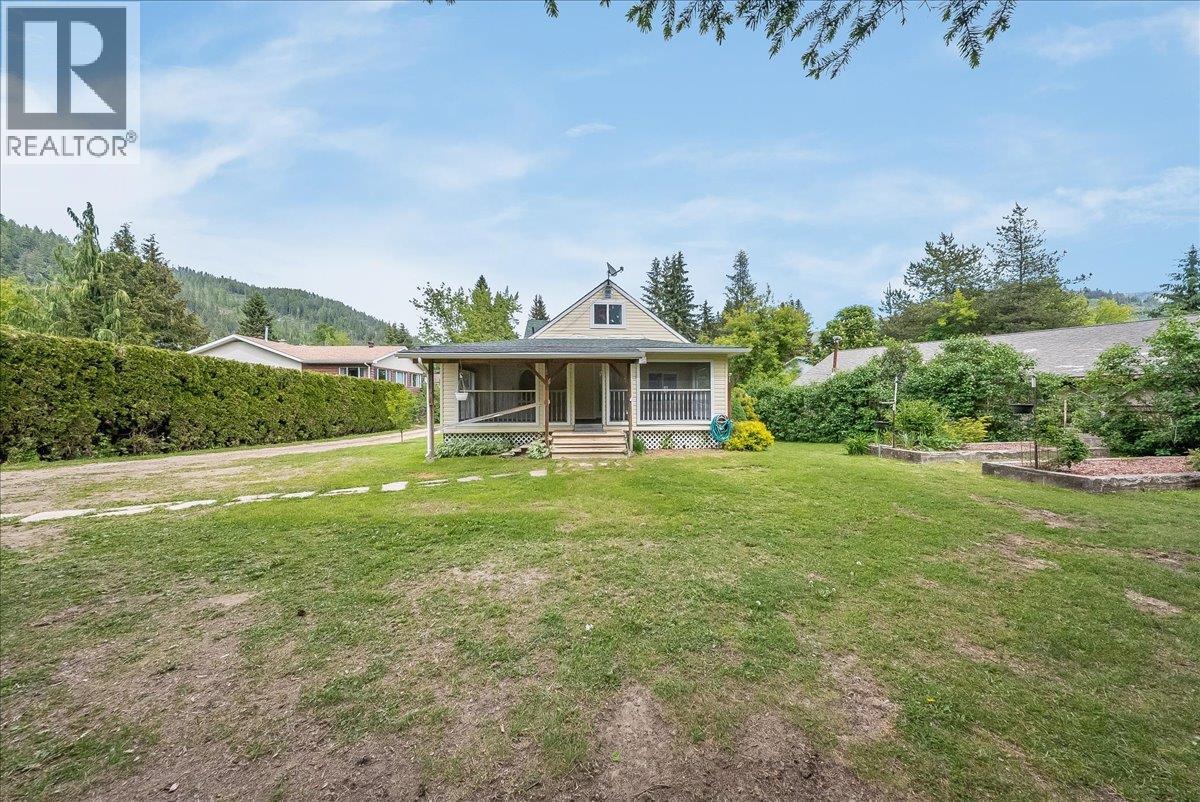 25 Davis Avenue, Fruitvale, British Columbia  V0G 1L0 - Photo 60 - 10388898