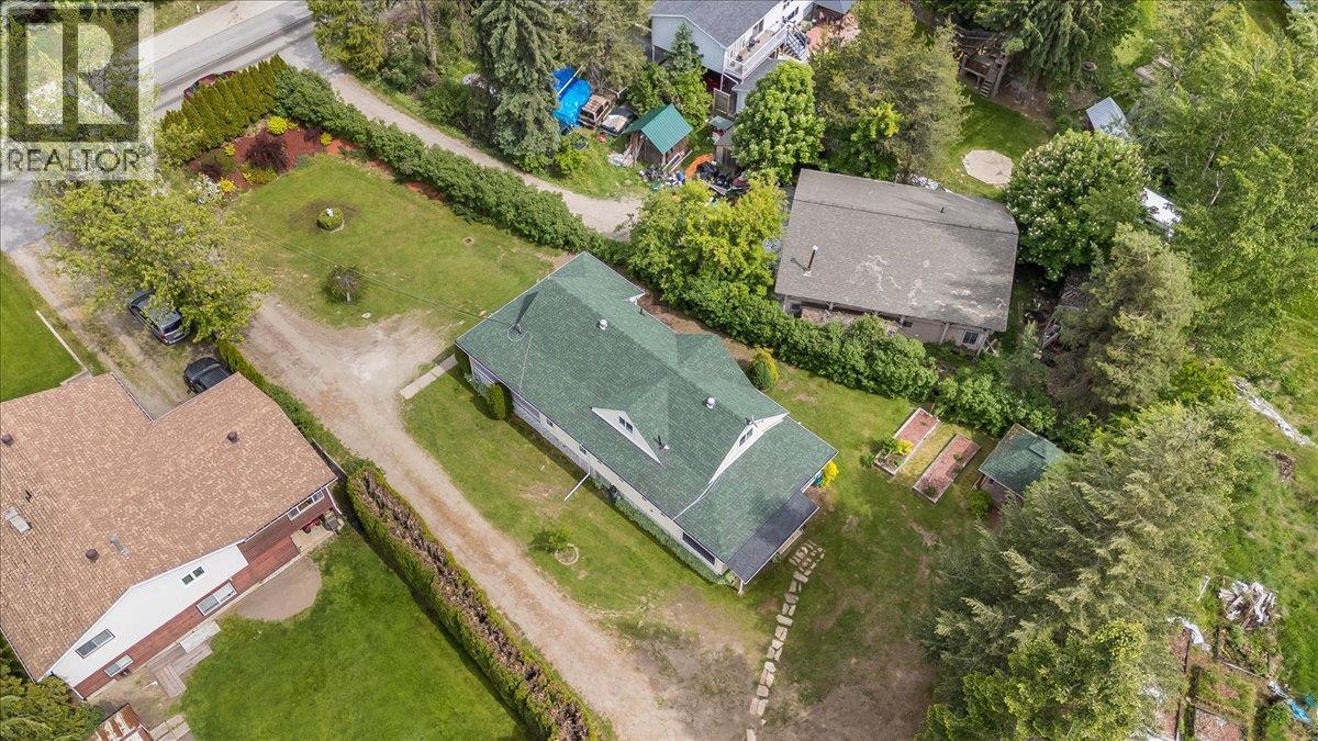 25 Davis Avenue, Fruitvale, British Columbia  V0G 1L0 - Photo 72 - 10388898