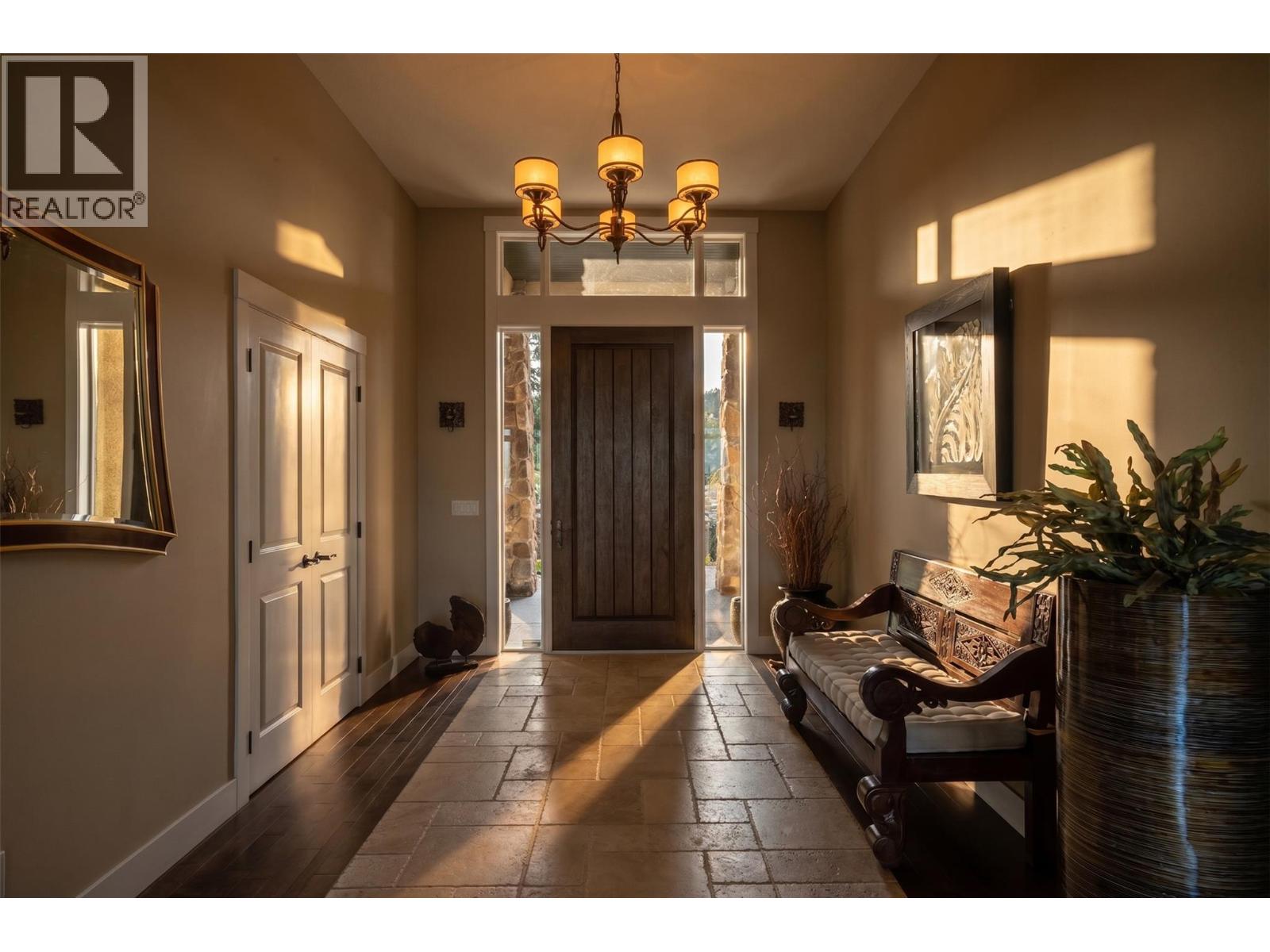 136 Falcon Place, Osoyoos, British Columbia  V0H 1V6 - Photo 12 - 10389120