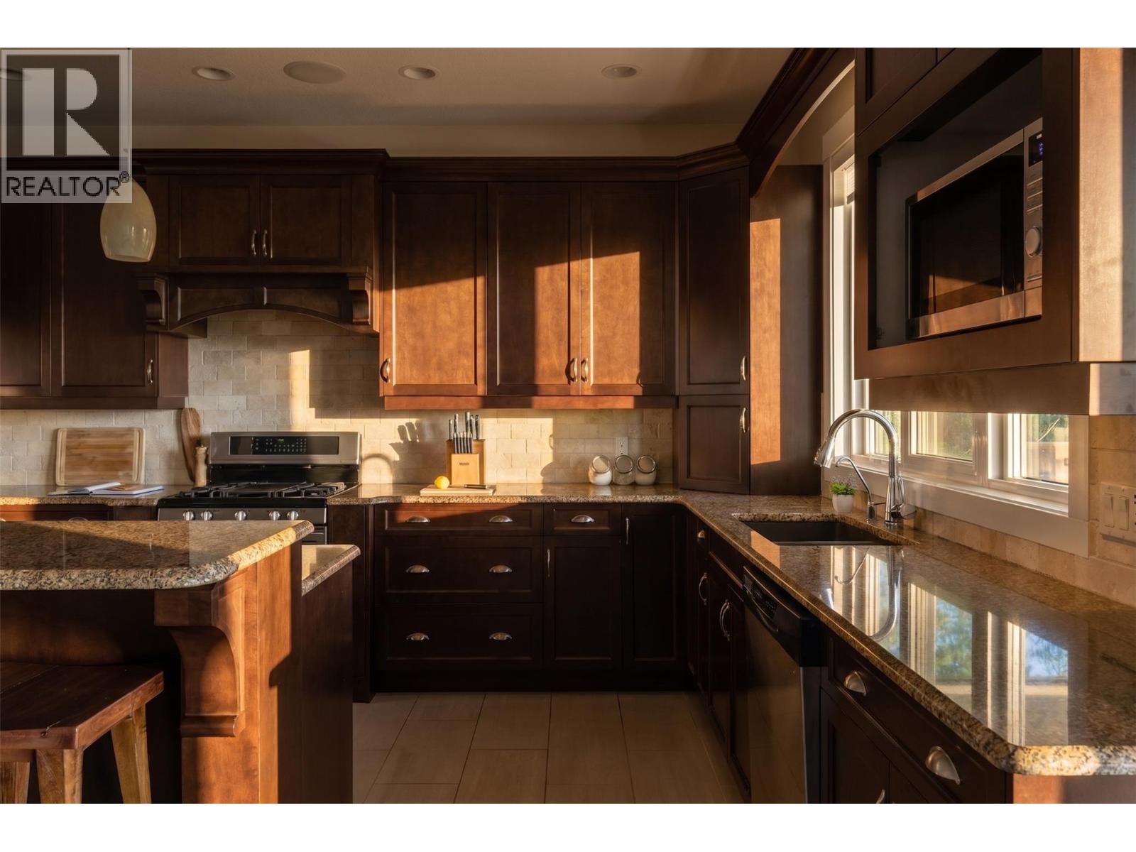 136 Falcon Place, Osoyoos, British Columbia  V0H 1V6 - Photo 29 - 10389120