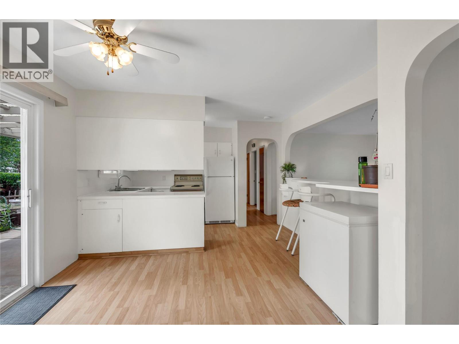 146 Mcculloch Drive, Penticton, British Columbia  V2A 3P7 - Photo 9 - 10389149