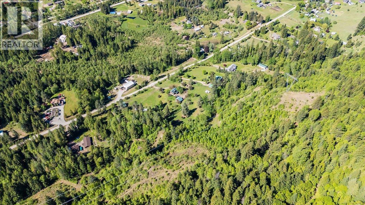 2960 Upper Slocan Park Road, Slocan Park, British Columbia  V0G 2E0 - Photo 14 - 10388800