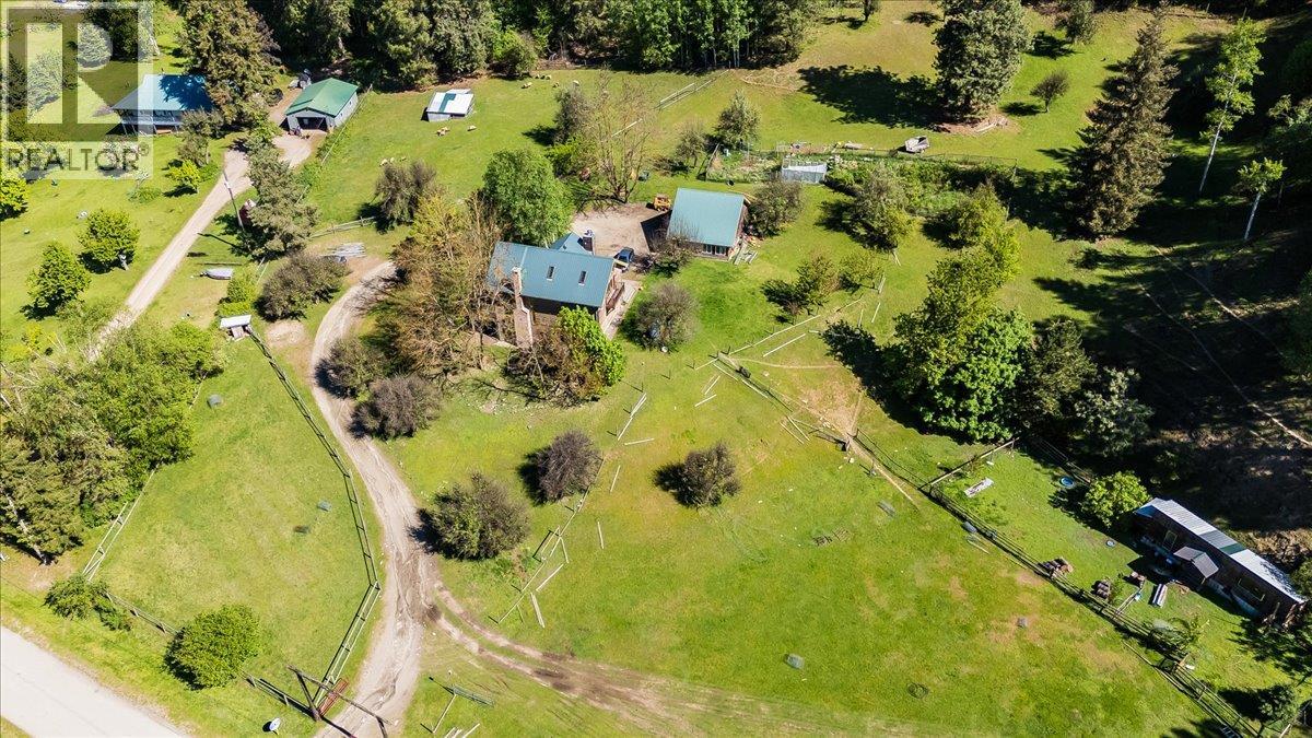 2960 Upper Slocan Park Road, Slocan Park, British Columbia  V0G 2E0 - Photo 2 - 10388800