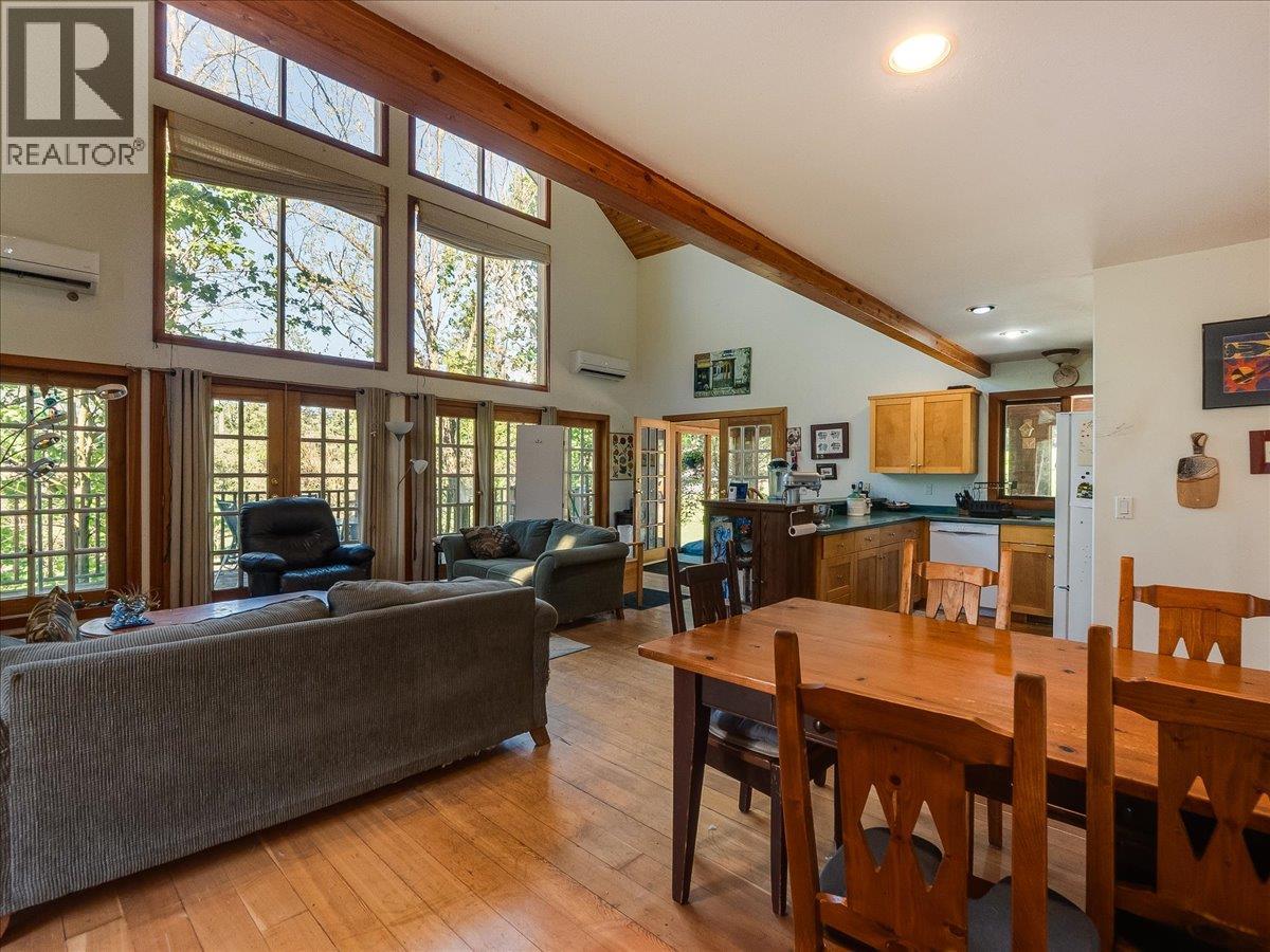 2960 Upper Slocan Park Road, Slocan Park, British Columbia  V0G 2E0 - Photo 26 - 10388800