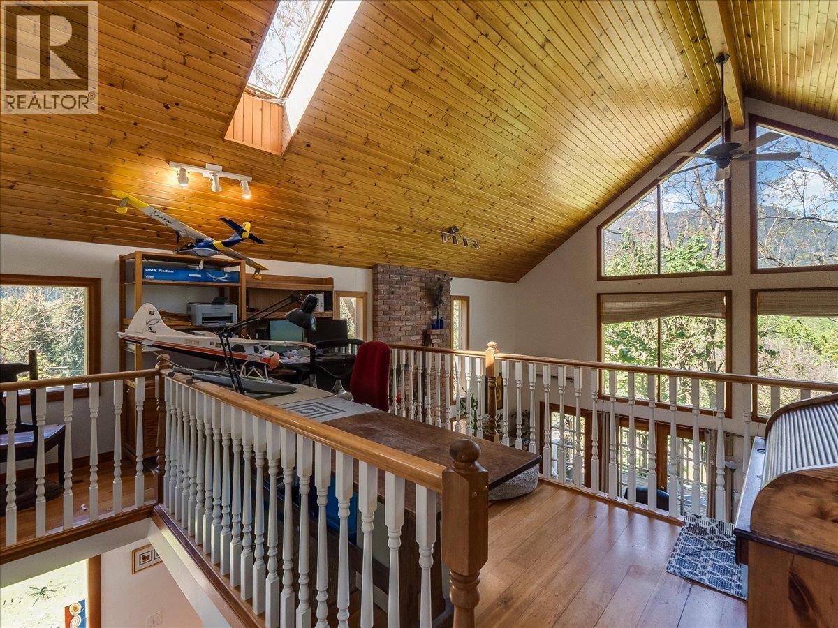 2960 Upper Slocan Park Road, Slocan Park, British Columbia  V0G 2E0 - Photo 31 - 10388800
