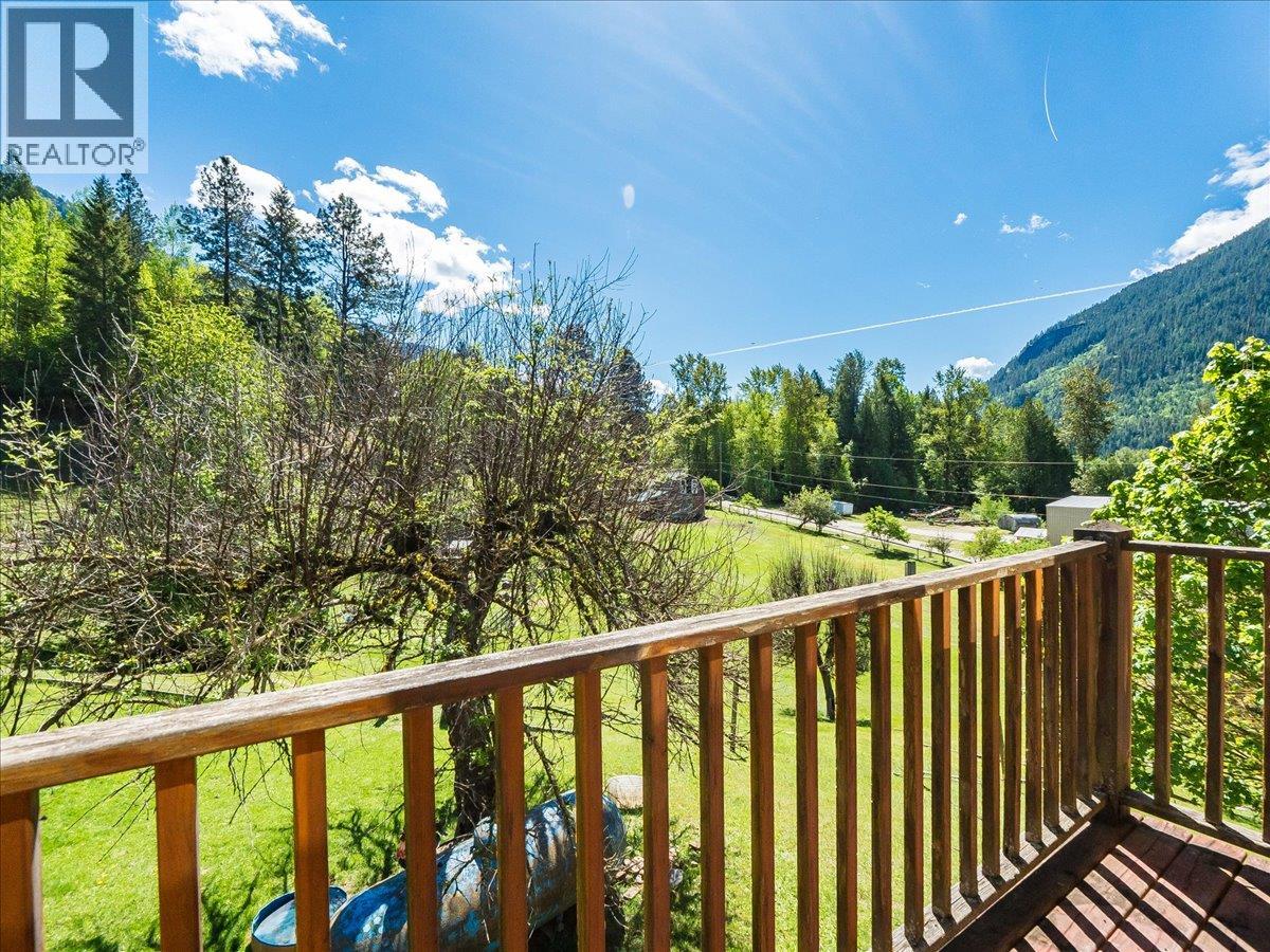 2960 Upper Slocan Park Road, Slocan Park, British Columbia  V0G 2E0 - Photo 41 - 10388800