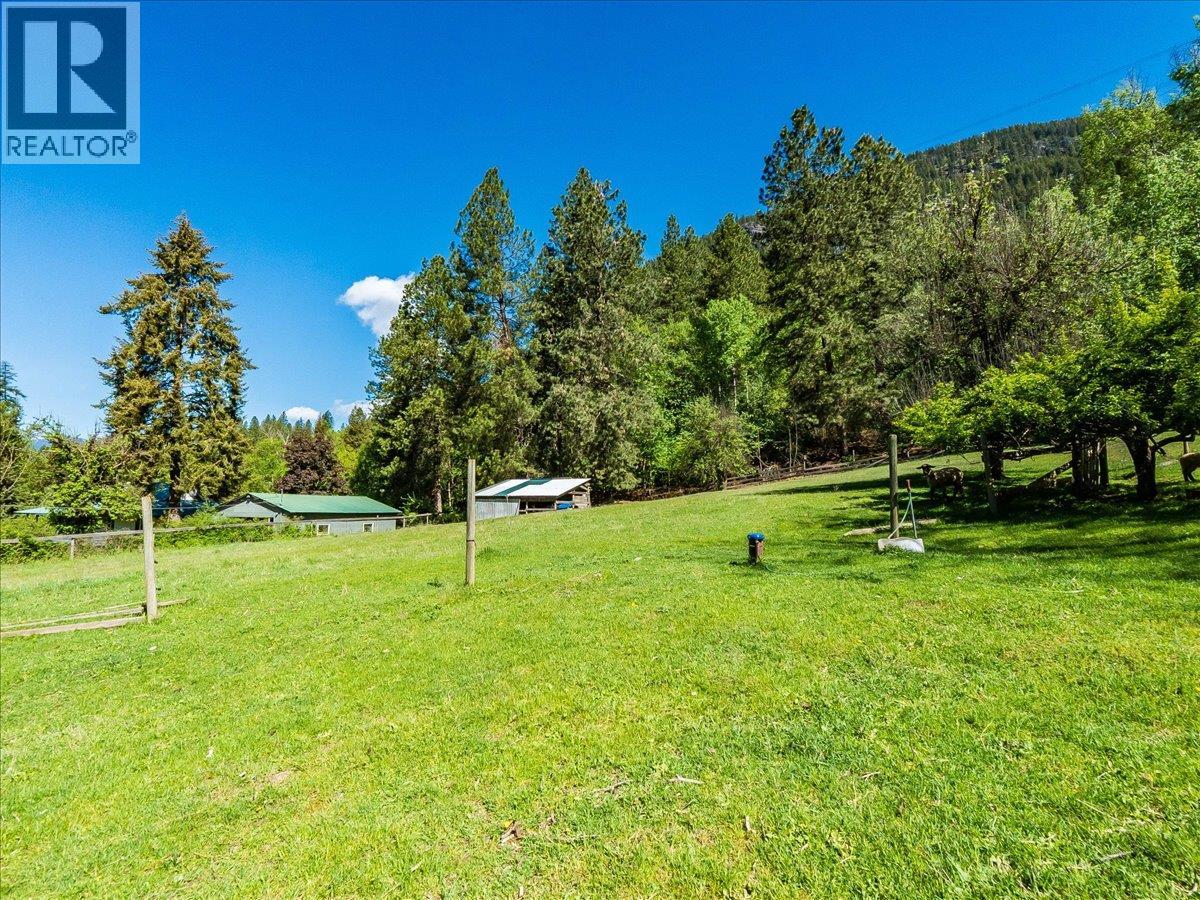 2960 Upper Slocan Park Road, Slocan Park, British Columbia  V0G 2E0 - Photo 61 - 10388800