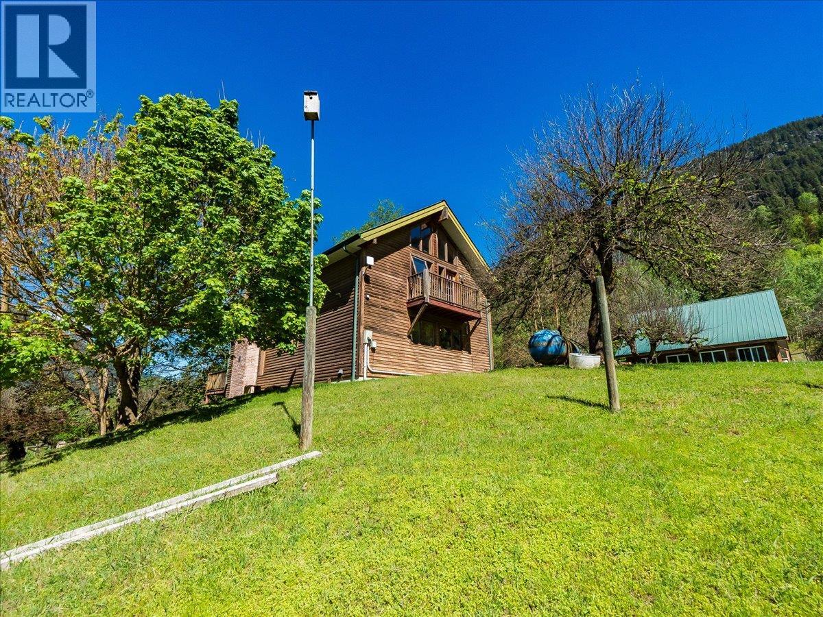 2960 Upper Slocan Park Road, Slocan Park, British Columbia  V0G 2E0 - Photo 66 - 10388800