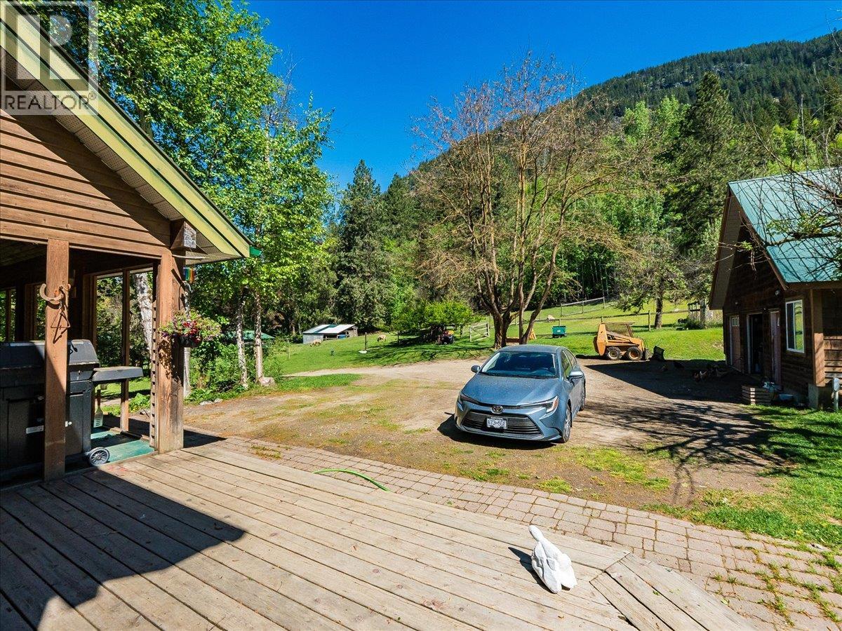 2960 Upper Slocan Park Road, Slocan Park, British Columbia  V0G 2E0 - Photo 67 - 10388800