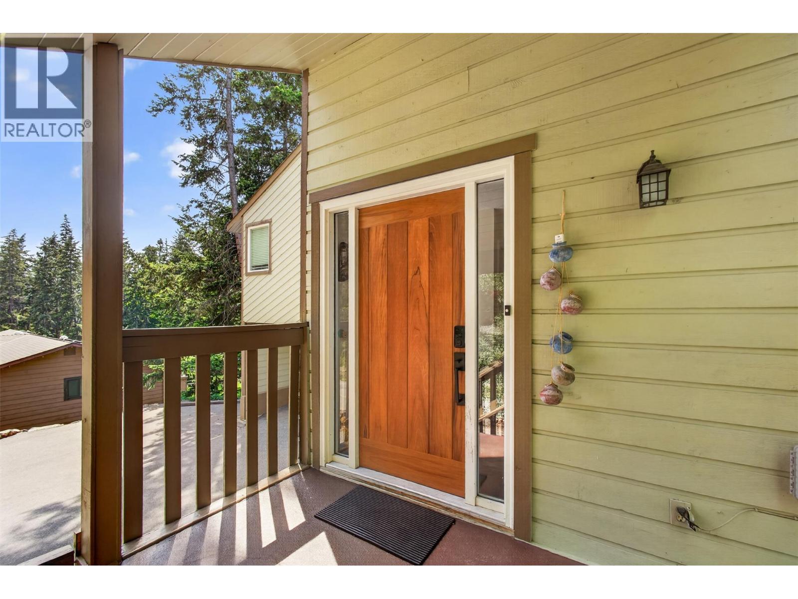 442 Clifton Road N, Kelowna, British Columbia  V1V 1H1 - Photo 10 - 10388813