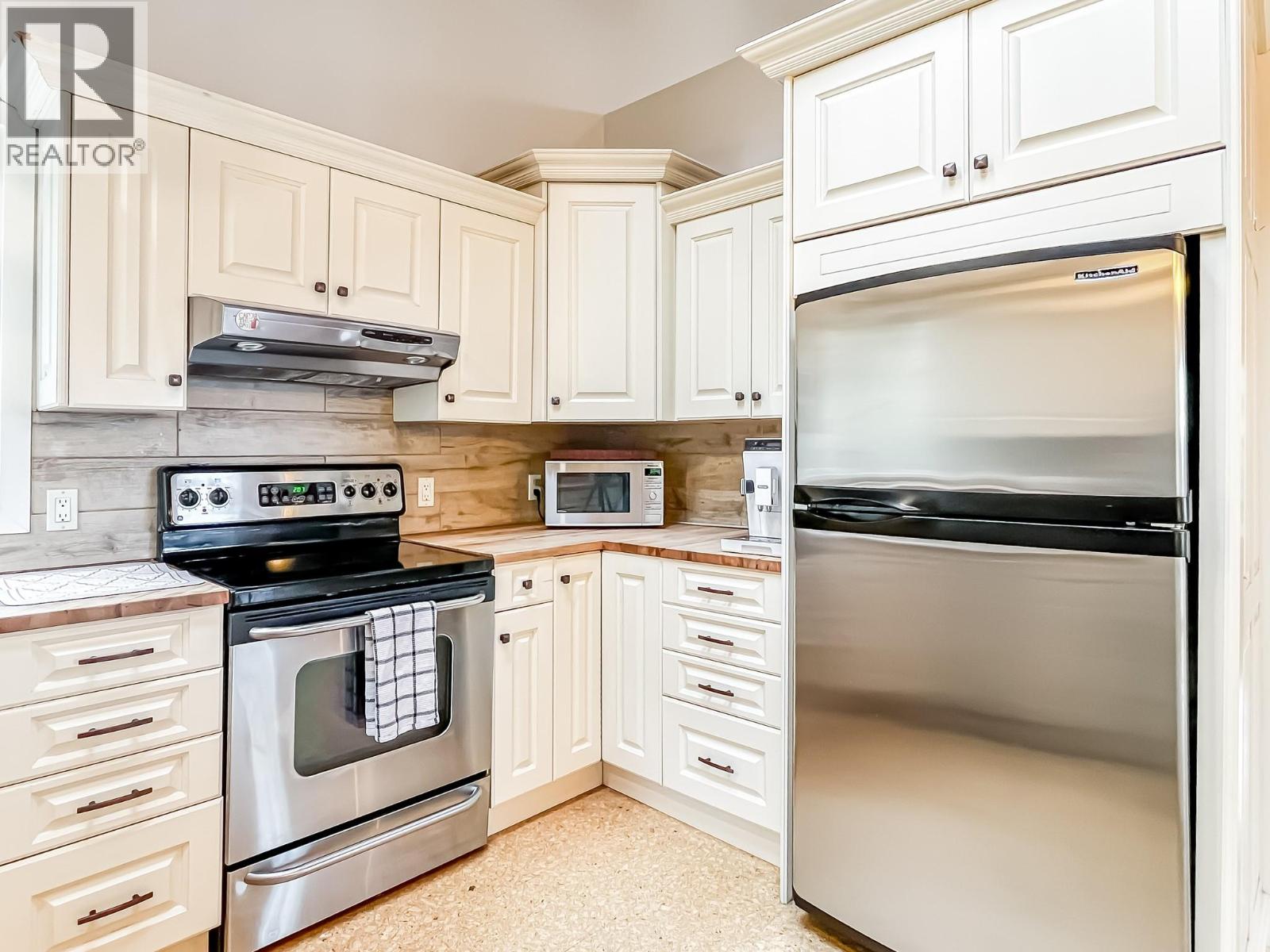 442 Clifton Road N, Kelowna, British Columbia  V1V 1H1 - Photo 15 - 10388813