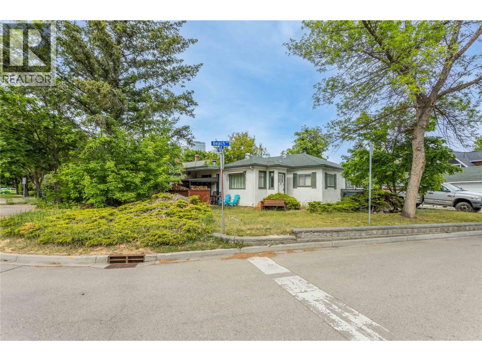 1967 Abbott Street, Kelowna, British Columbia  V1Y 1B8 - Photo 27 - 10388829