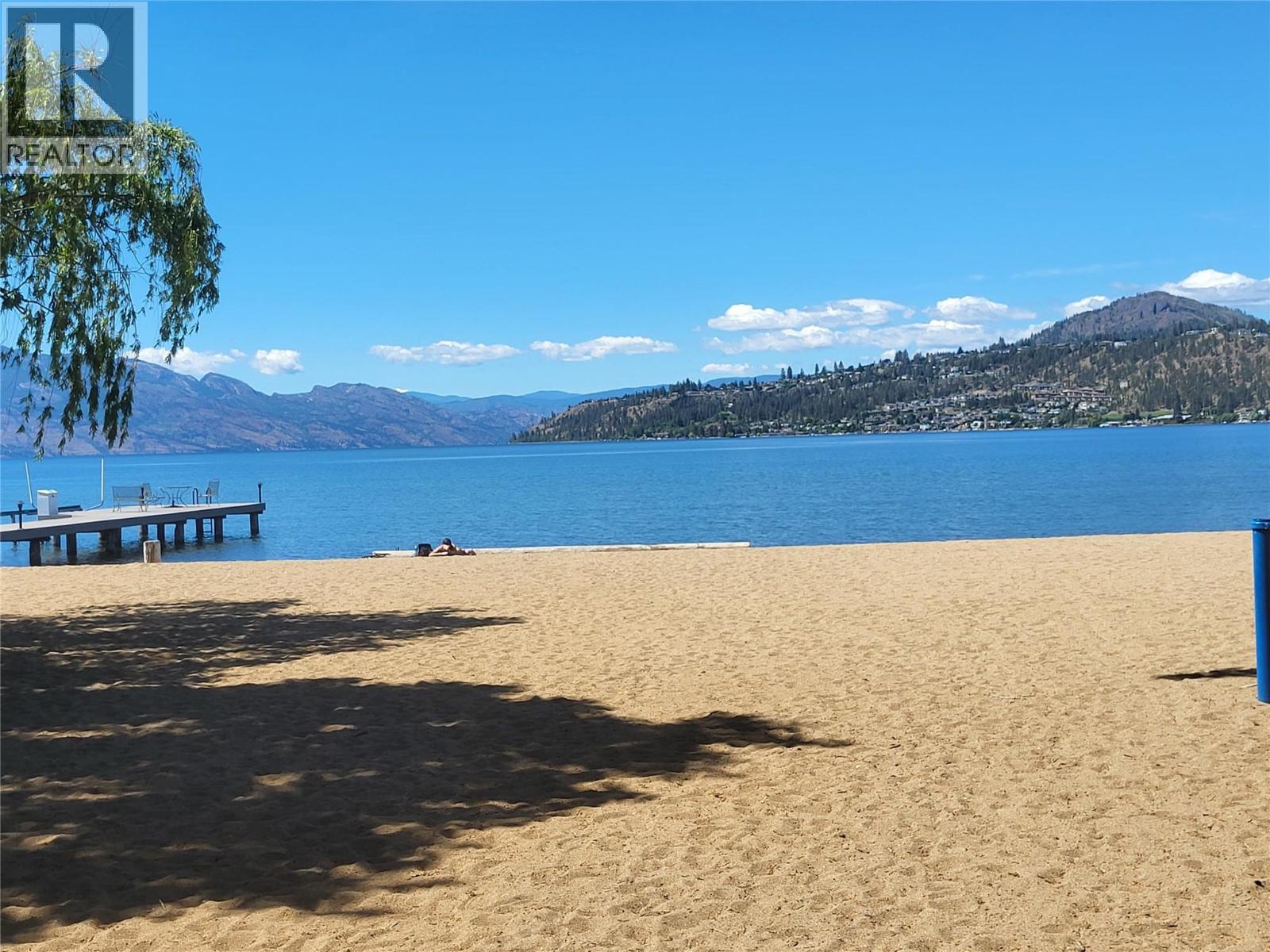 1967 Abbott Street, Kelowna, British Columbia  V1Y 1B8 - Photo 5 - 10388829