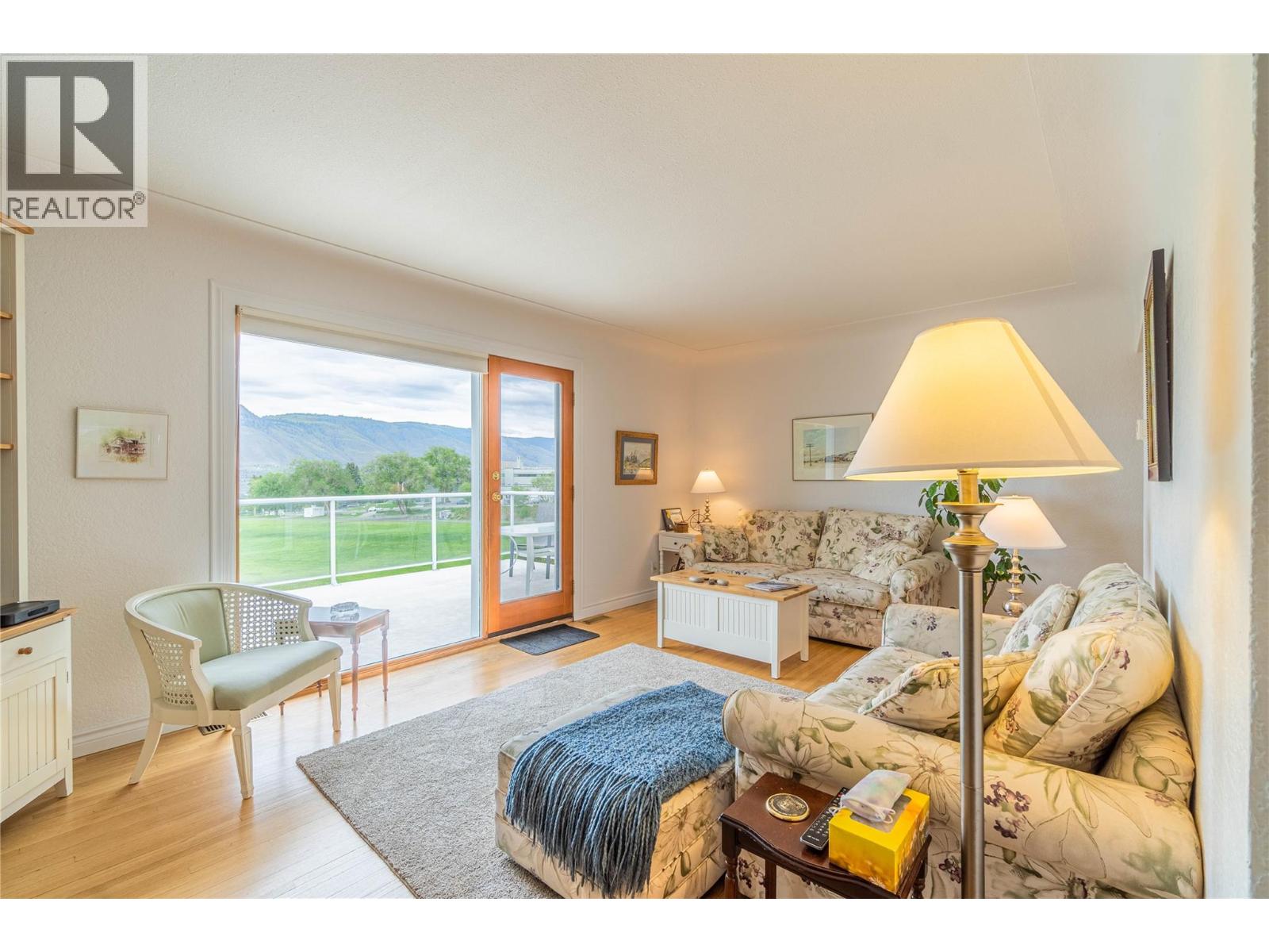 718 Fraser Crescent, Kamloops, British Columbia  V2C 3H9 - Photo 2 - 10388914