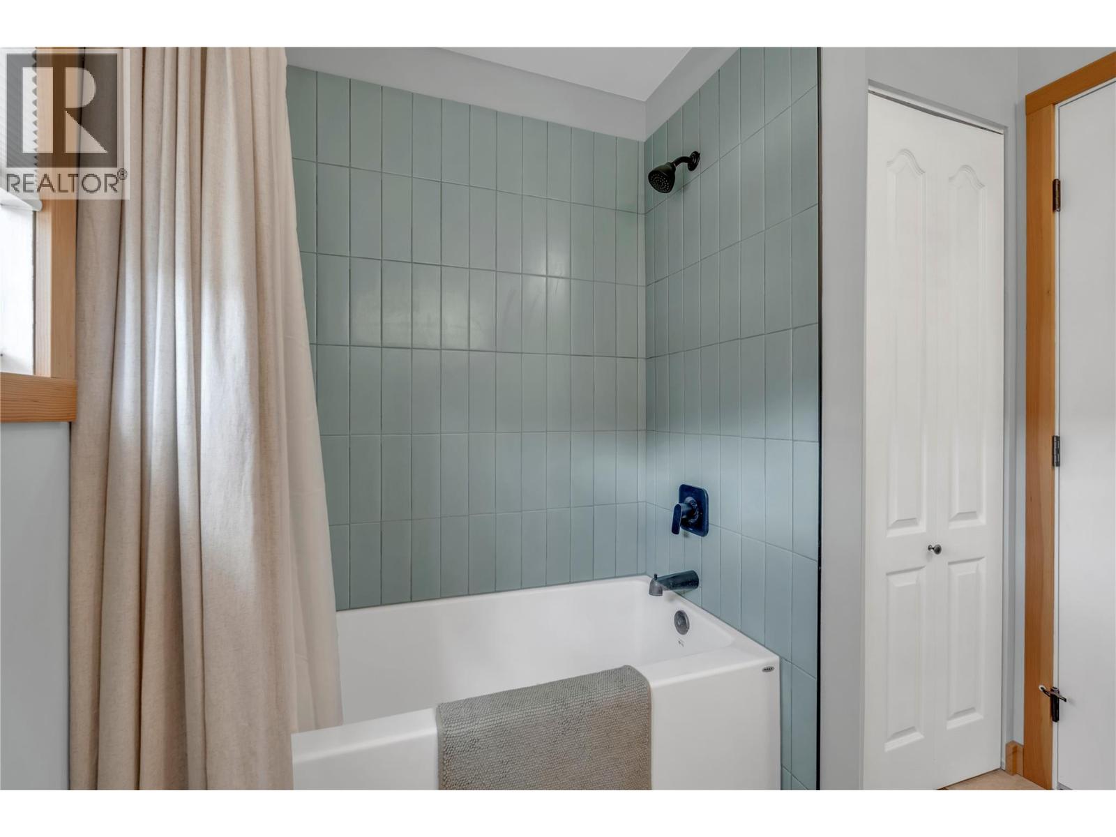 212 Carr Crescent, Oliver, British Columbia  V0H 1T5 - Photo 20 - 10389157