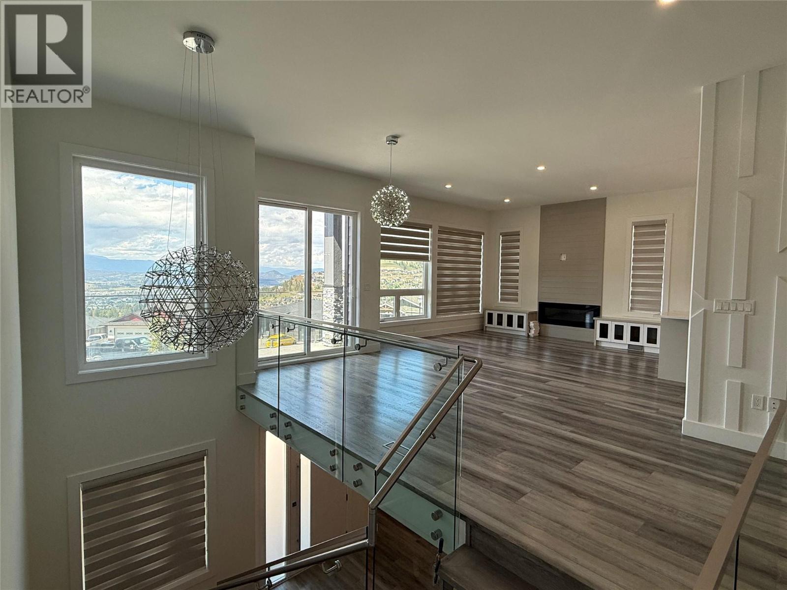 2231 Lavetta Drive, Kelowna, British Columbia  V1P 1R3 - Photo 2 - 10389119