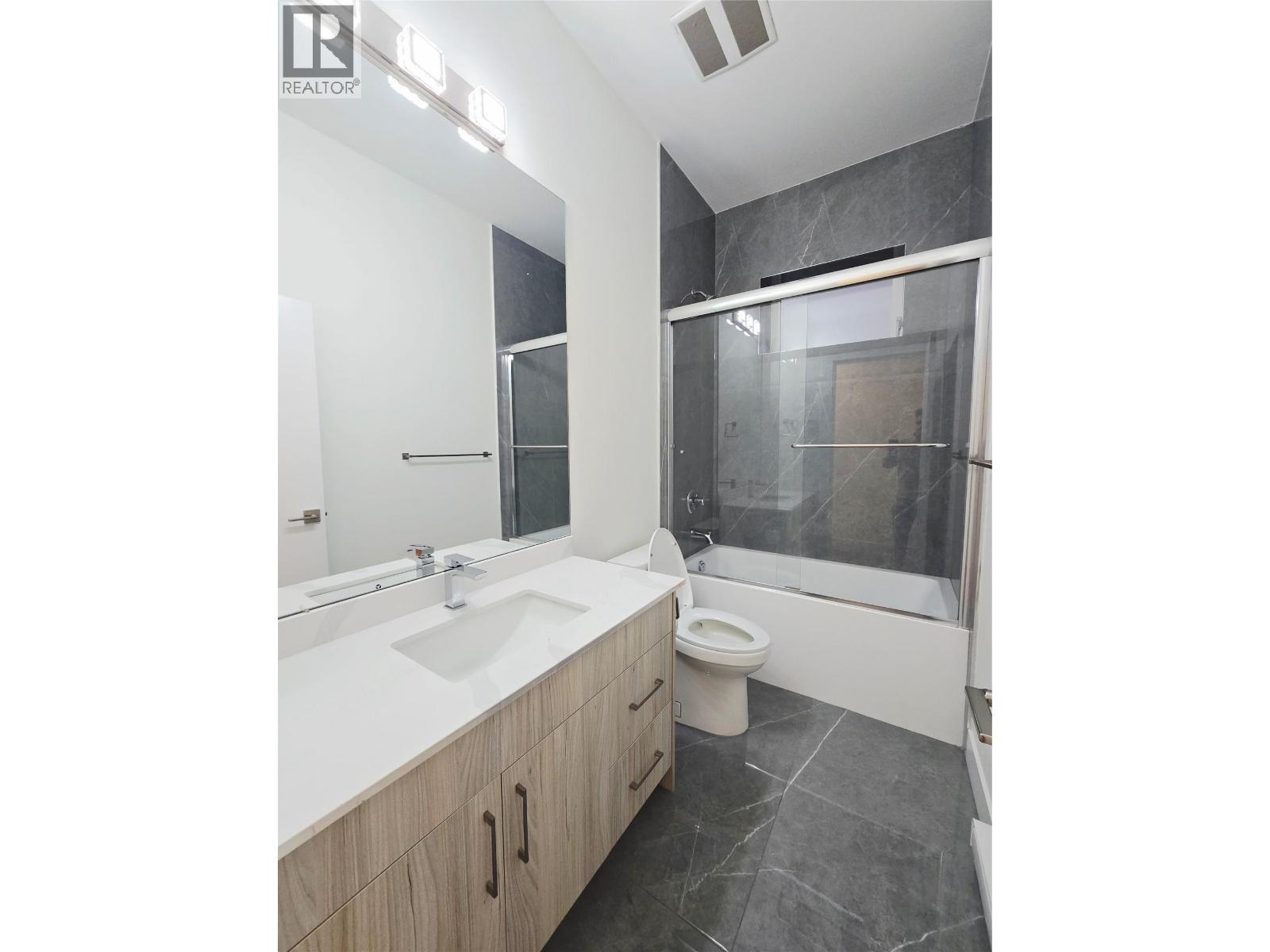 2231 Lavetta Drive, Kelowna, British Columbia  V1P 1R3 - Photo 24 - 10389119