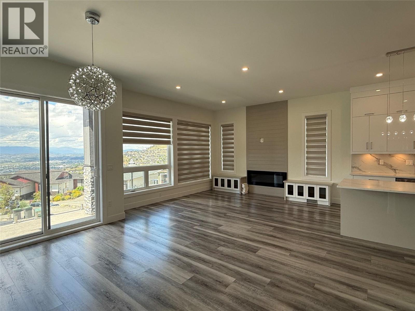 2231 Lavetta Drive, Kelowna, British Columbia  V1P 1R3 - Photo 3 - 10389119