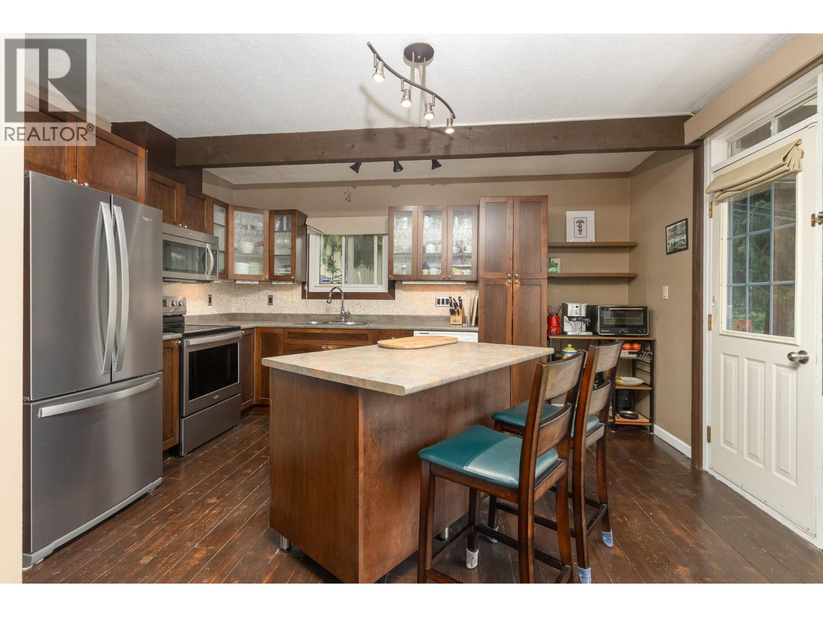 590 8 Street Se, Salmon Arm, British Columbia  V1E 4J8 - Photo 11 - 10388764