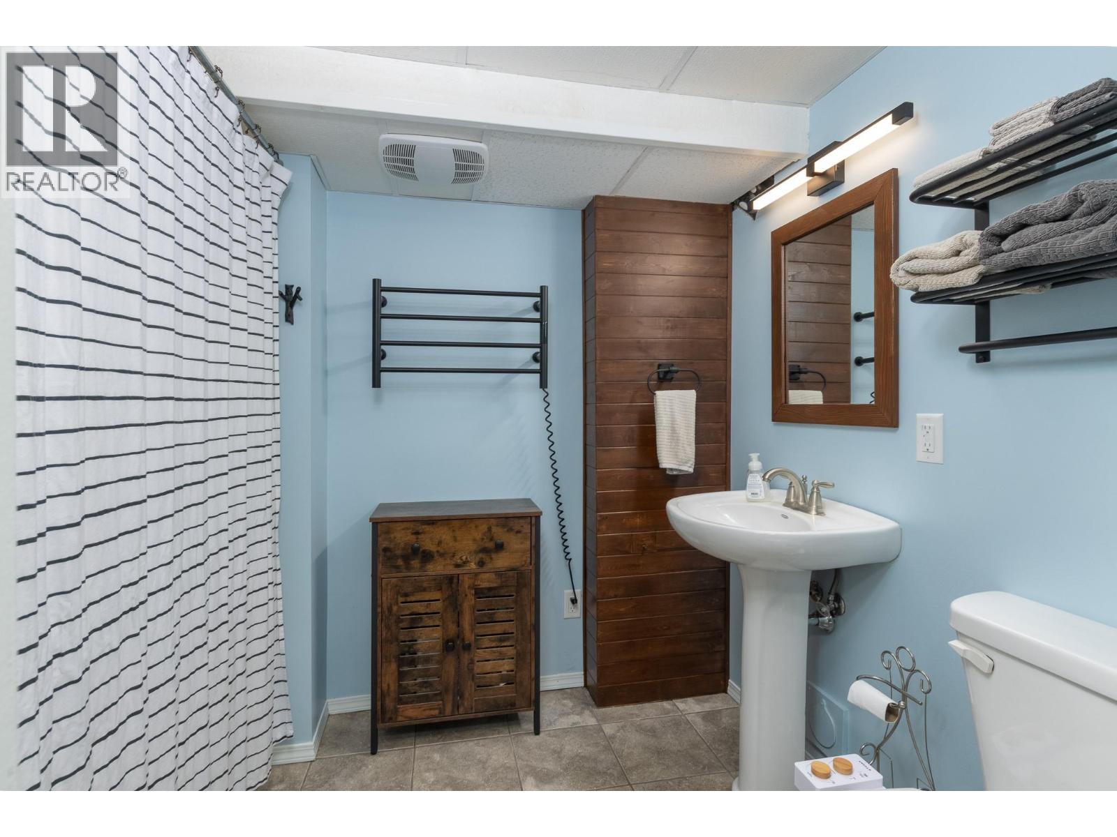 590 8 Street Se, Salmon Arm, British Columbia  V1E 4J8 - Photo 21 - 10388764