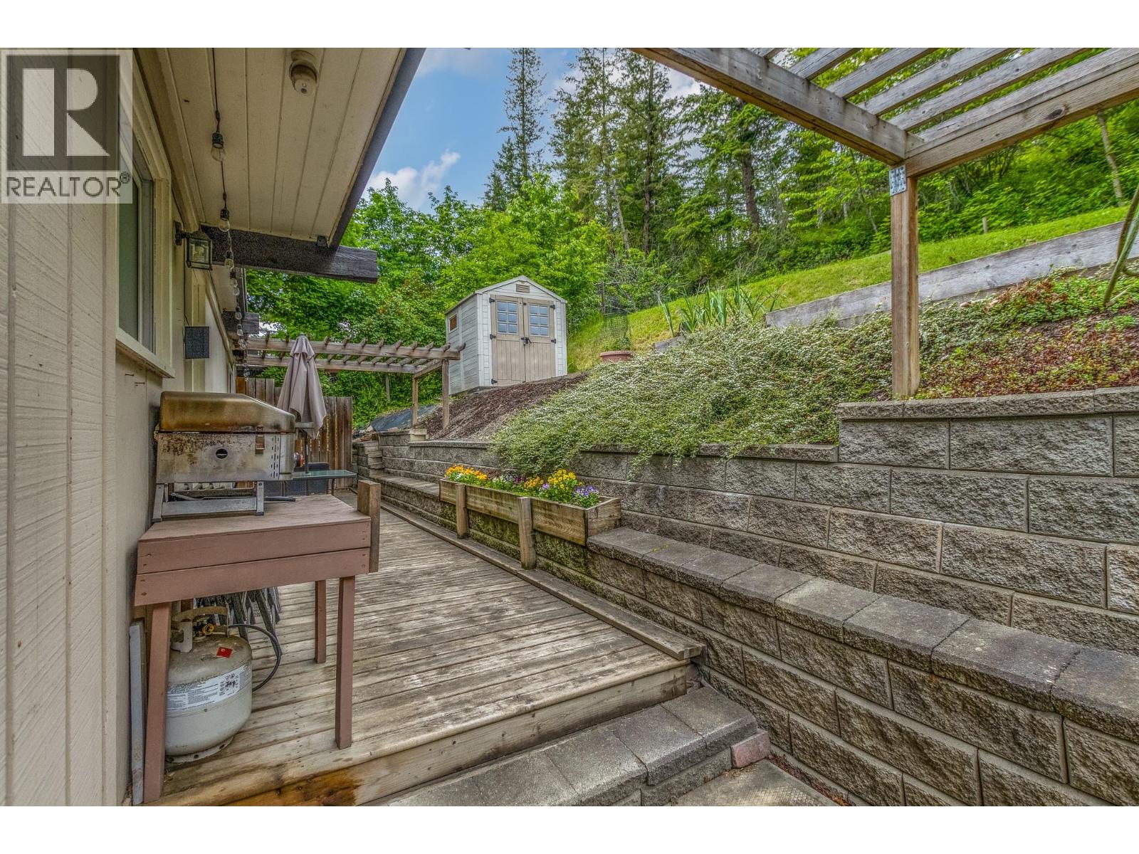 590 8 Street Se, Salmon Arm, British Columbia  V1E 4J8 - Photo 27 - 10388764