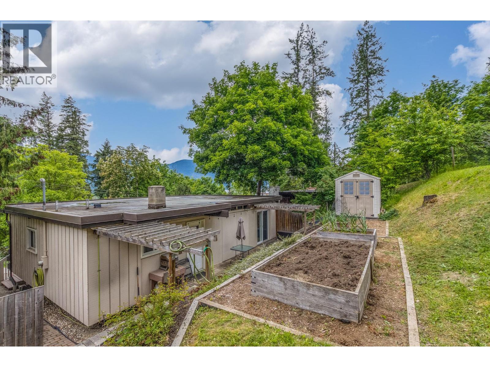 590 8 Street Se, Salmon Arm, British Columbia  V1E 4J8 - Photo 28 - 10388764
