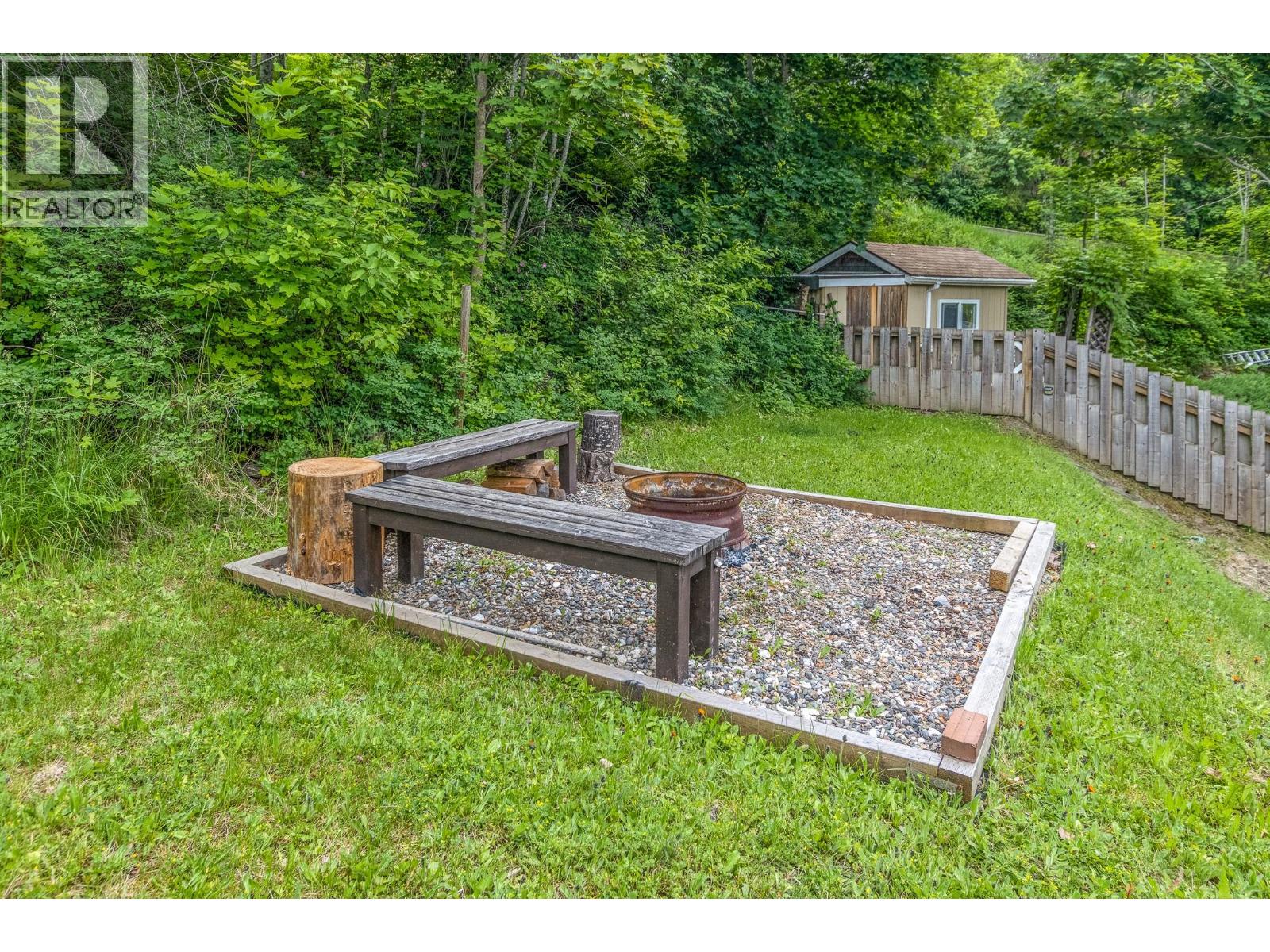 590 8 Street Se, Salmon Arm, British Columbia  V1E 4J8 - Photo 30 - 10388764