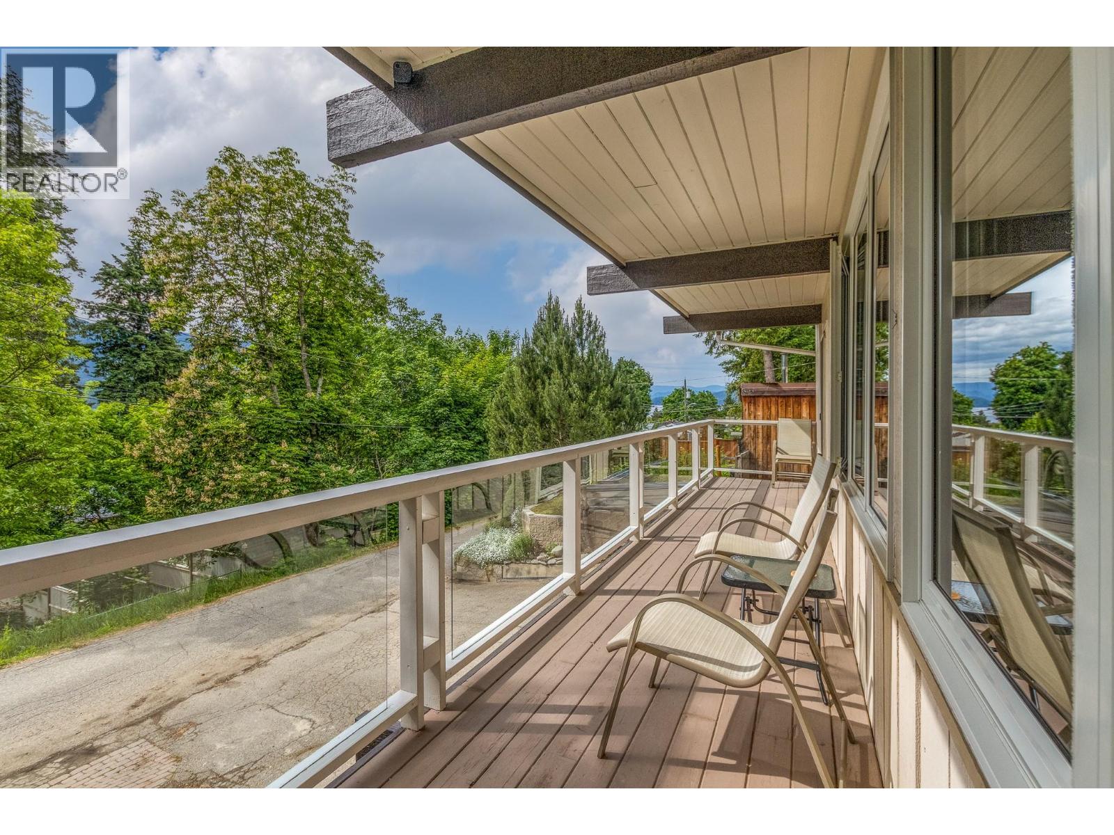 590 8 Street Se, Salmon Arm, British Columbia  V1E 4J8 - Photo 4 - 10388764
