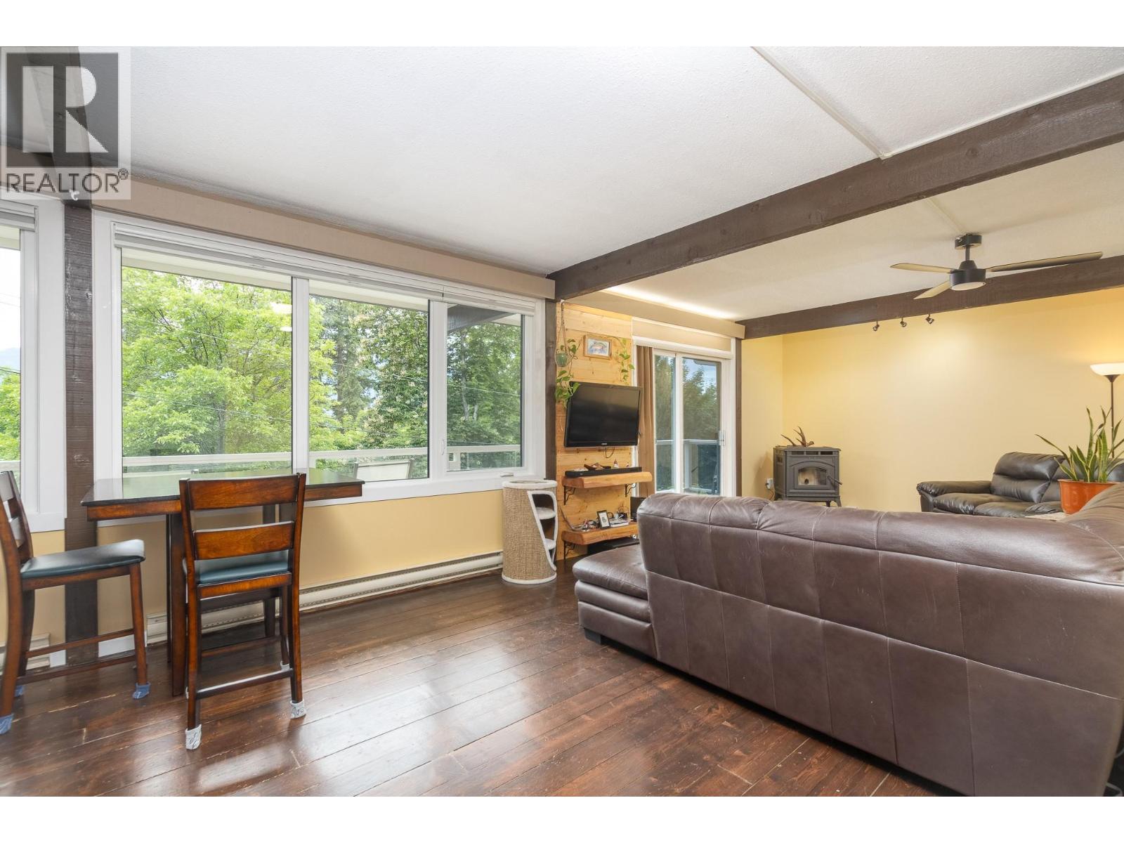 590 8 Street Se, Salmon Arm, British Columbia  V1E 4J8 - Photo 9 - 10388764