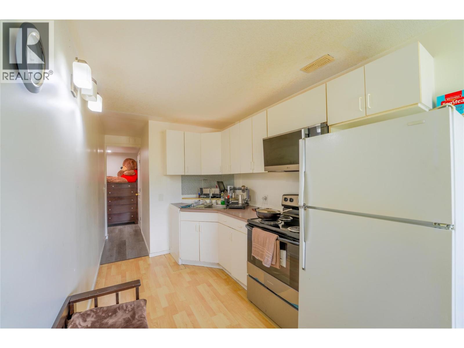 4204 Okanagan Avenue, Vernon, British Columbia  V1T 8R4 - Photo 14 - 10389200