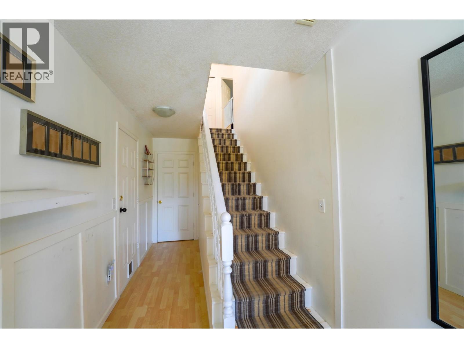 4204 Okanagan Avenue, Vernon, British Columbia  V1T 8R4 - Photo 15 - 10389200