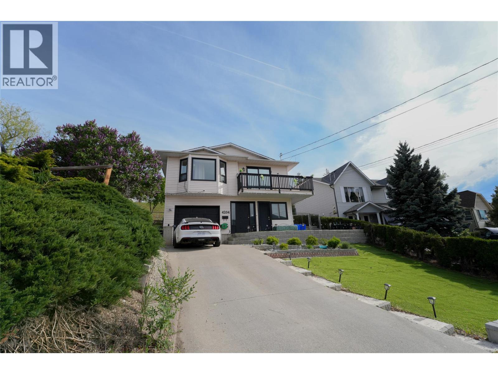 4204 Okanagan Avenue, Vernon, British Columbia  V1T 8R4 - Photo 2 - 10389200