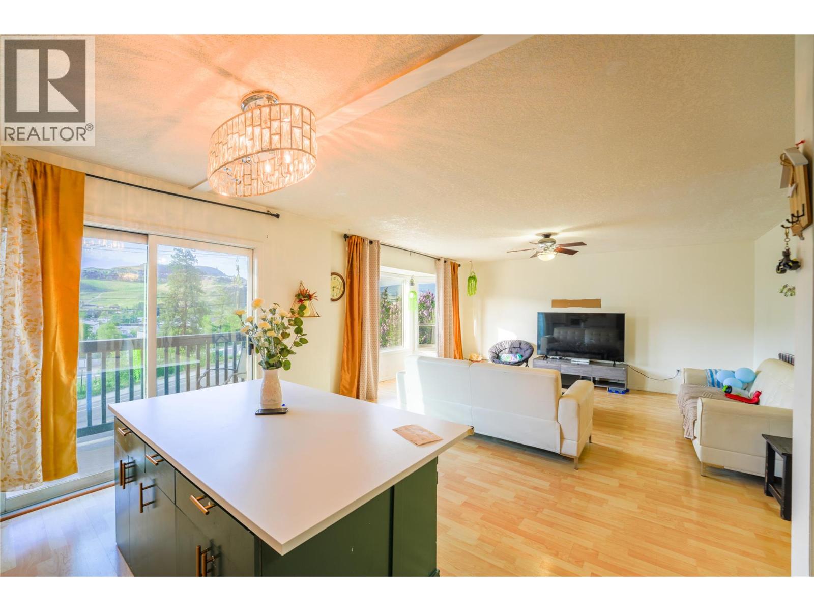 4204 Okanagan Avenue, Vernon, British Columbia  V1T 8R4 - Photo 21 - 10389200