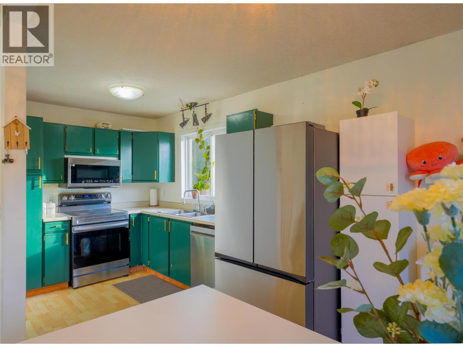 4204 Okanagan Avenue, Vernon, British Columbia  V1T 8R4 - Photo 23 - 10389200