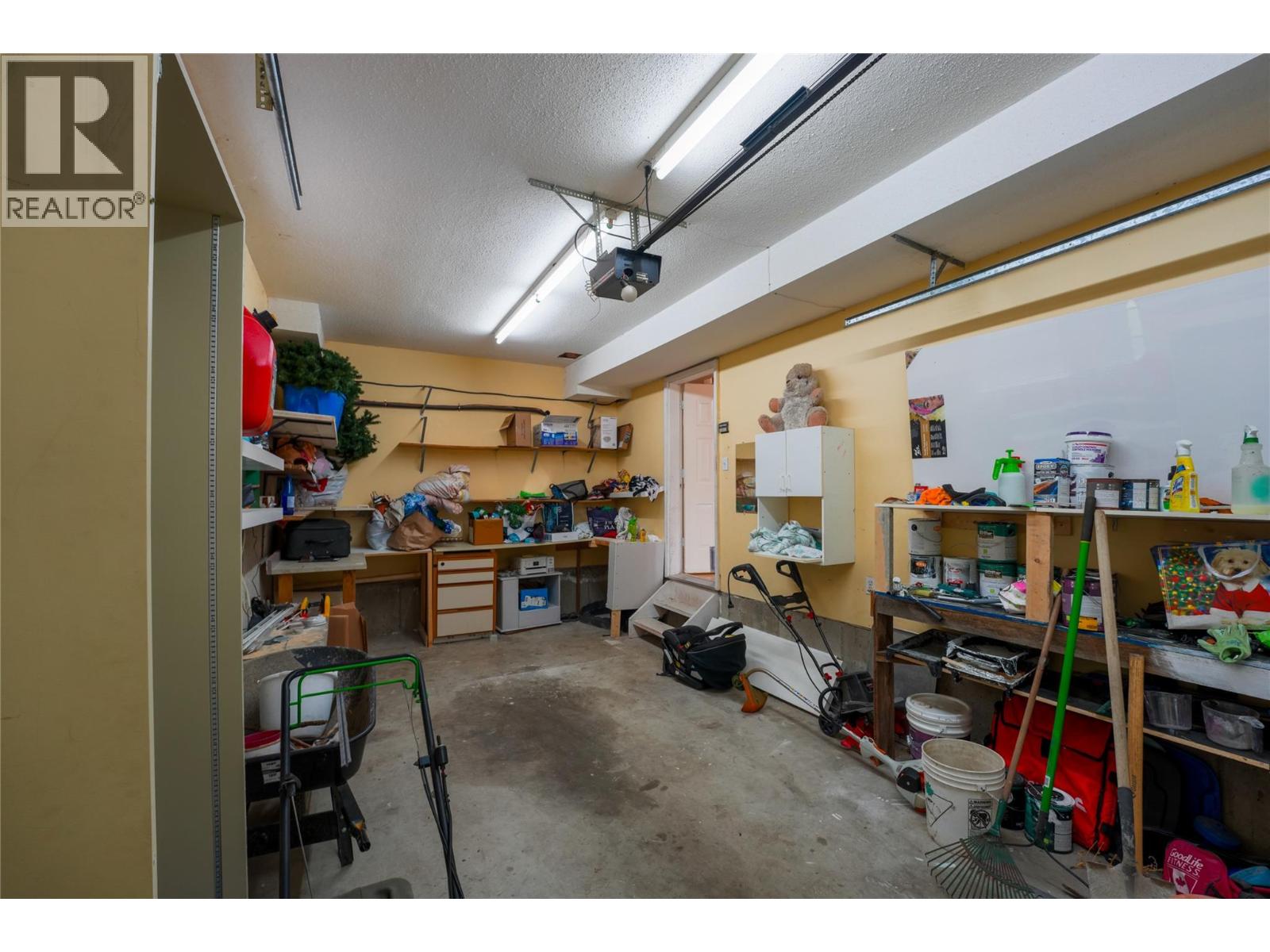 4204 Okanagan Avenue, Vernon, British Columbia  V1T 8R4 - Photo 5 - 10389200