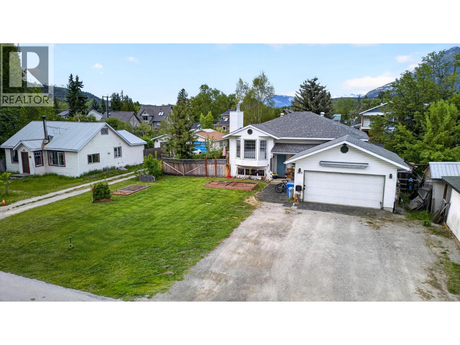 517 12th Street S, Golden, British Columbia  V0A 1H0 - Photo 71 - 10389215