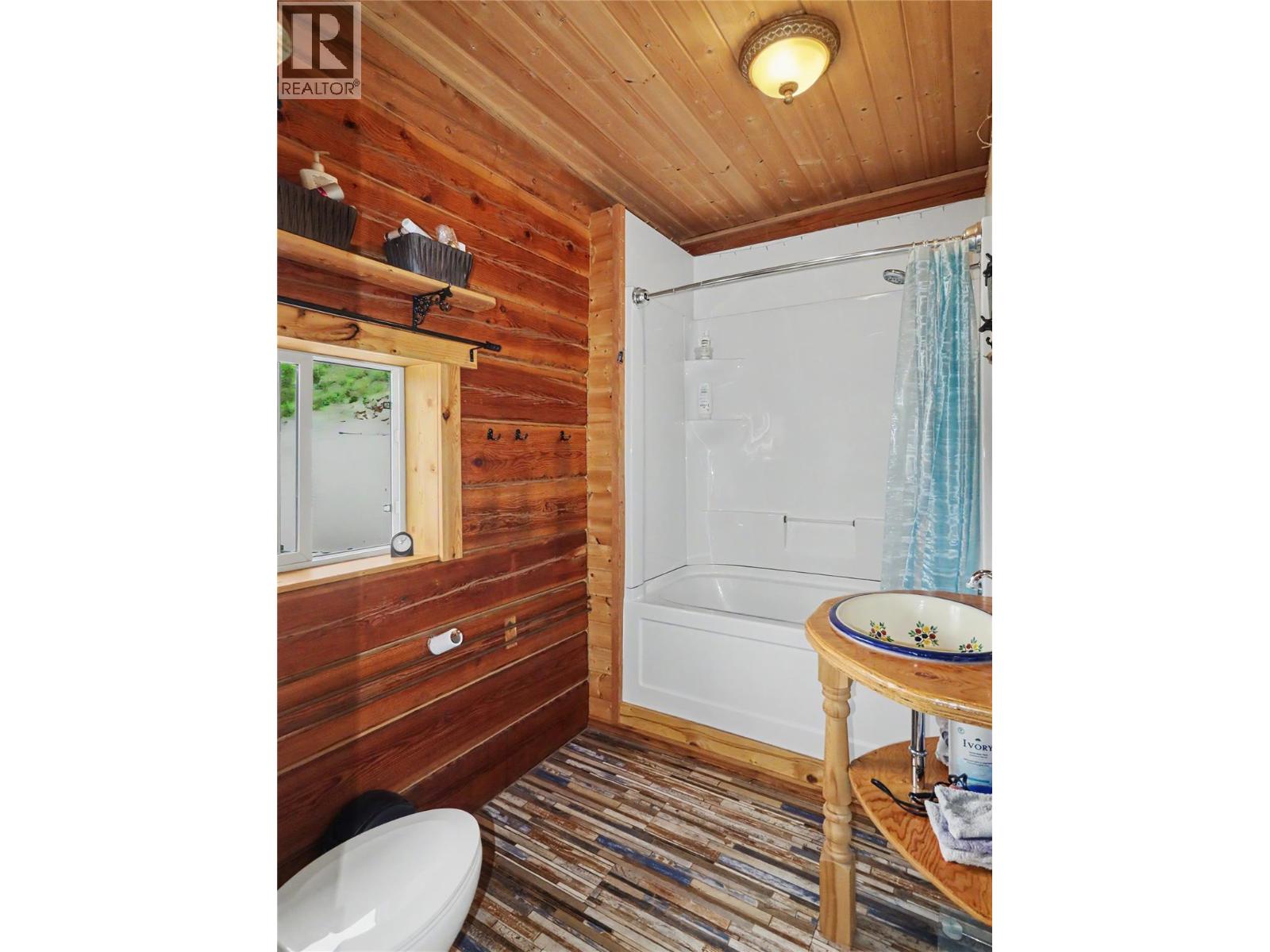 6730 Danshin Village Road, Grand Forks, British Columbia  V0H 1H5 - Photo 22 - 10389121