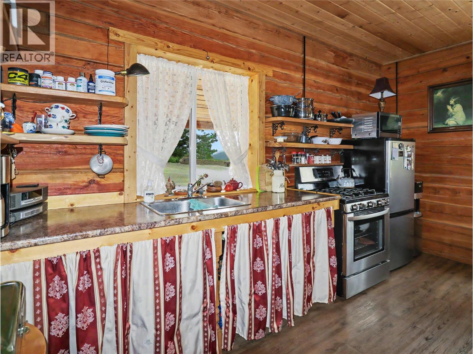 6730 Danshin Village Road, Grand Forks, British Columbia  V0H 1H5 - Photo 29 - 10389121