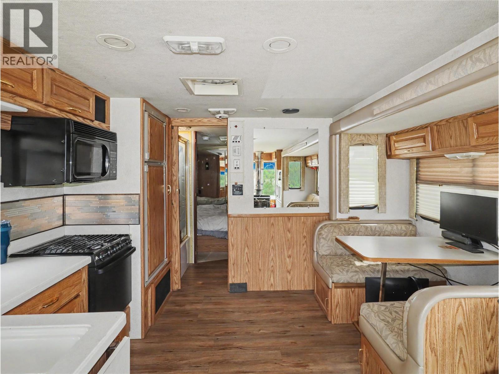 6730 Danshin Village Road, Grand Forks, British Columbia  V0H 1H5 - Photo 55 - 10389121