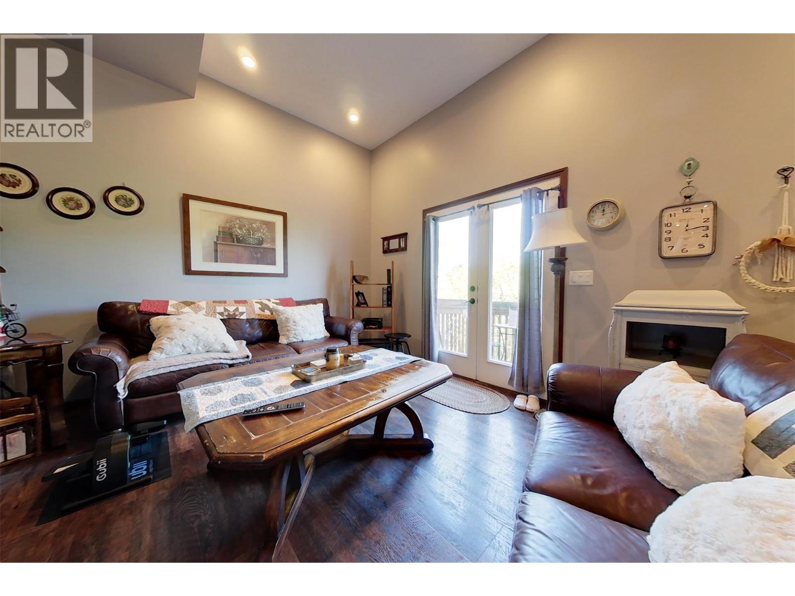 1840 Kelowna Crescent Unit# 3, Cranbrook, British Columbia  V1C 6L6 - Photo 3 - 10389244