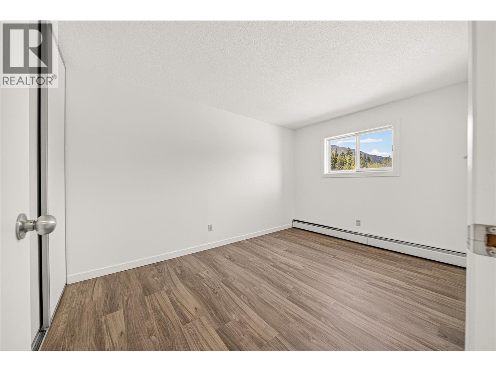 1299 Ponderosa Drive Unit# 301b, Sparwood, British Columbia  V0B 2G2 - Photo 11 - 10380501