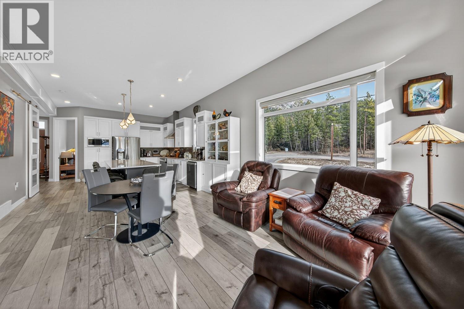 4978 Ponderosa Crescent, Canal Flats, British Columbia  V0B 1B0 - Photo 13 - 10387612