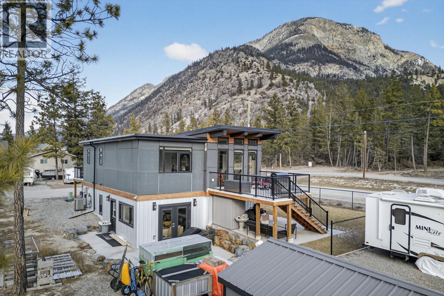 4978 Ponderosa Crescent, Canal Flats, British Columbia  V0B 1B0 - Photo 38 - 10387612