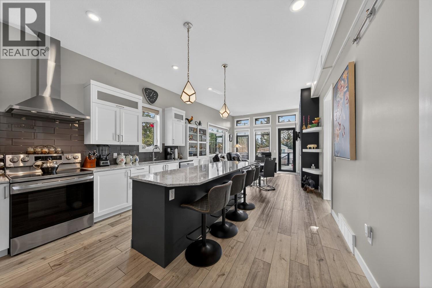 4978 Ponderosa Crescent, Canal Flats, British Columbia  V0B 1B0 - Photo 4 - 10387612