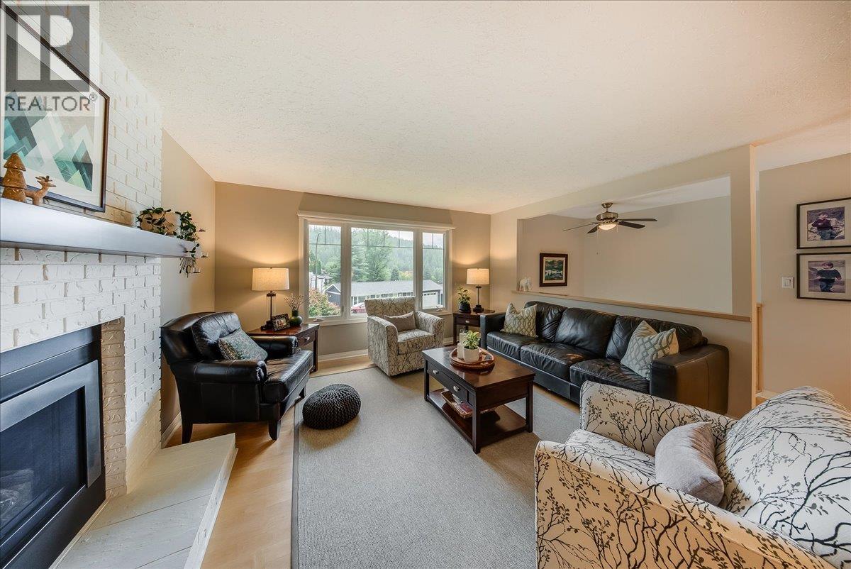 2321 Mcbride Street, Trail, British Columbia  V1R 3A6 - Photo 10 - 10389043