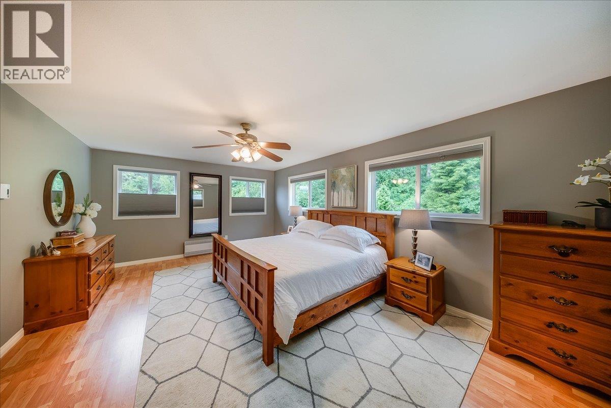 2321 Mcbride Street, Trail, British Columbia  V1R 3A6 - Photo 26 - 10389043