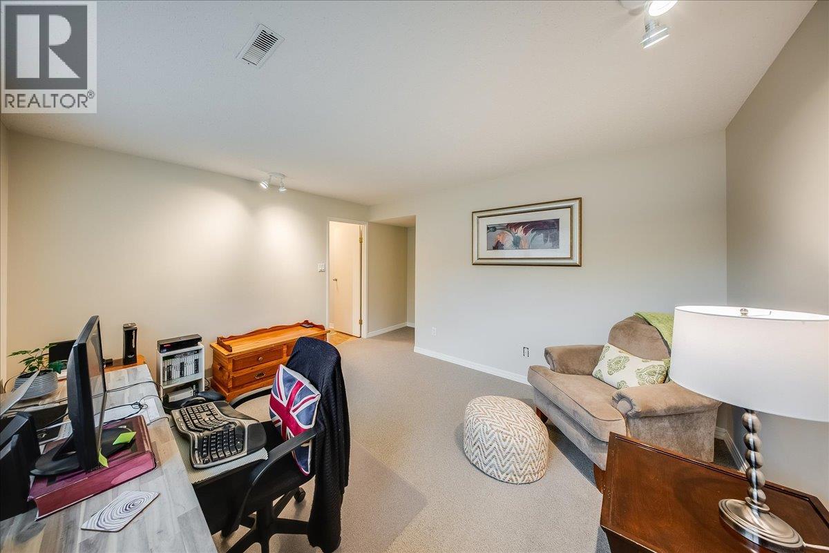 2321 Mcbride Street, Trail, British Columbia  V1R 3A6 - Photo 50 - 10389043