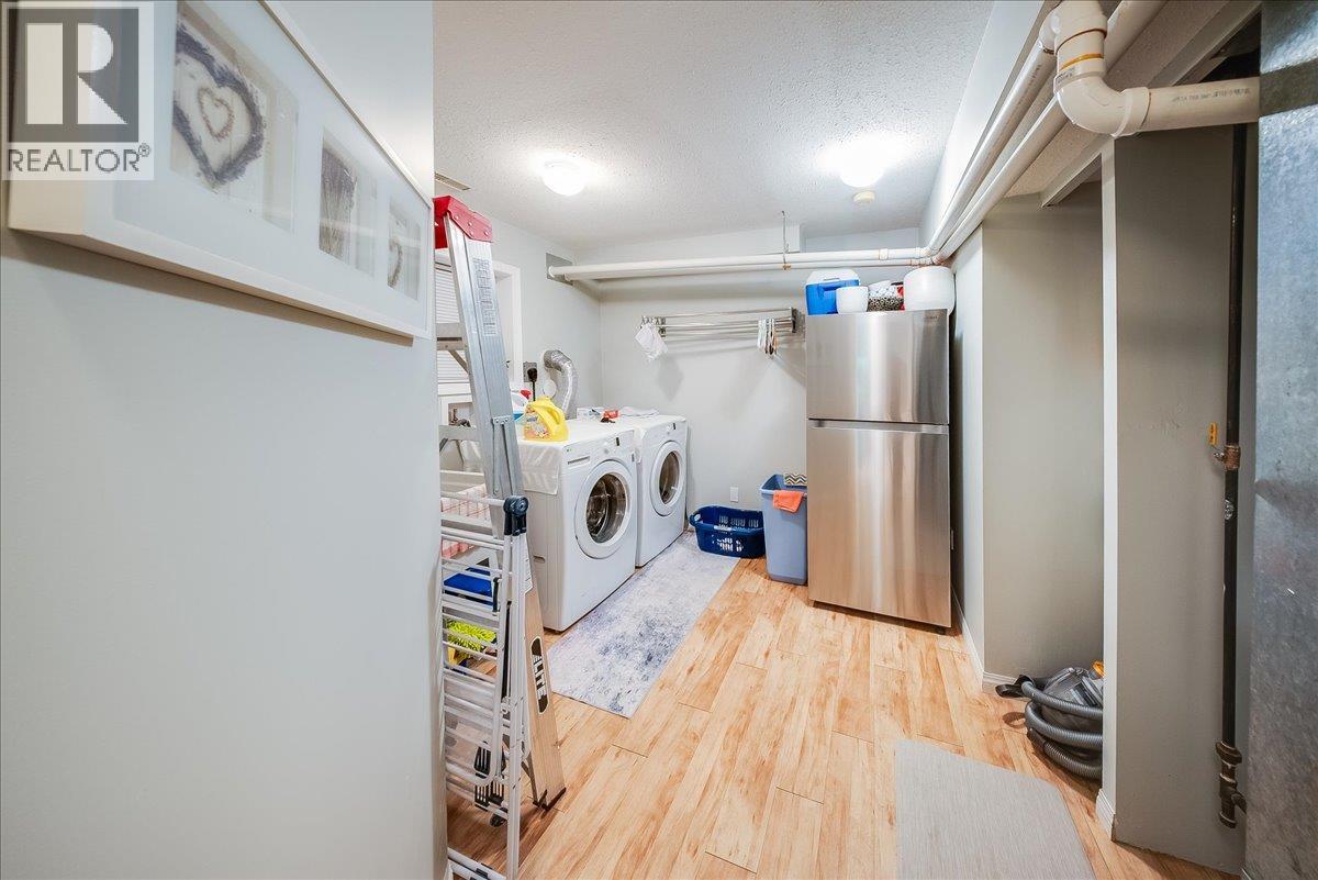2321 Mcbride Street, Trail, British Columbia  V1R 3A6 - Photo 53 - 10389043