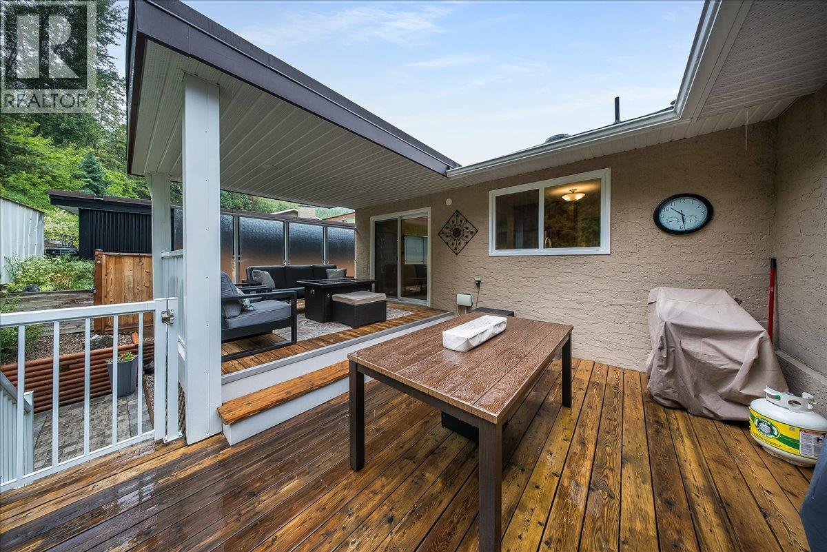 2321 Mcbride Street, Trail, British Columbia  V1R 3A6 - Photo 61 - 10389043