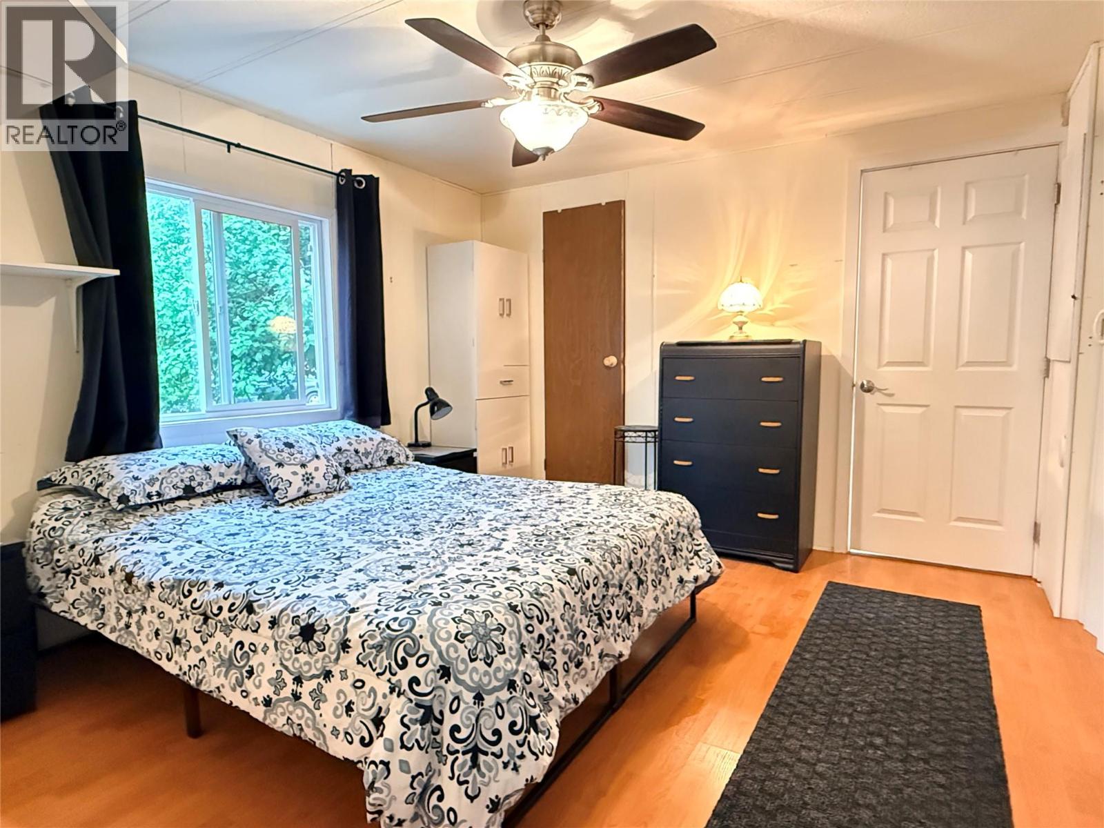 1558 Thompson Road, Christina Lake, British Columbia  V0H 1E0 - Photo 18 - 10389074